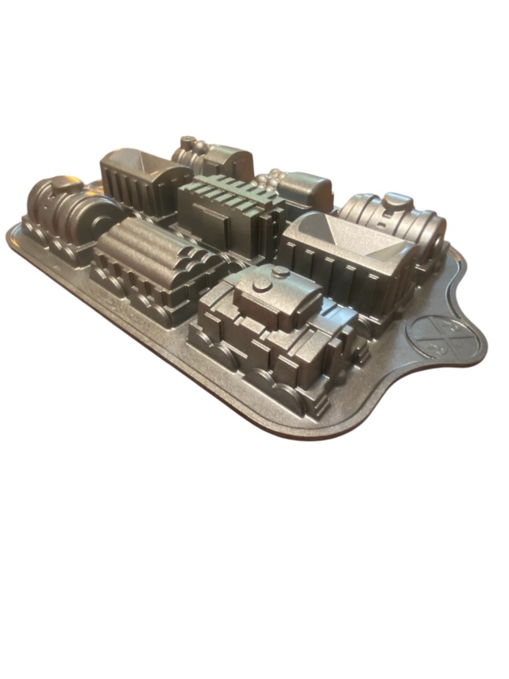 Nordic Ware Train Cake Pan. Aluminum.